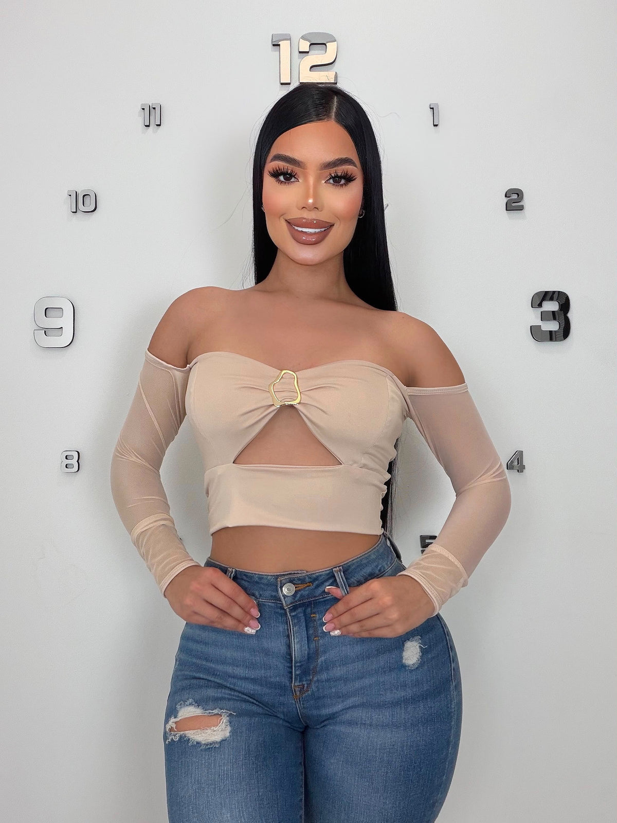 ✨ Top Beige Glam Cut-Out